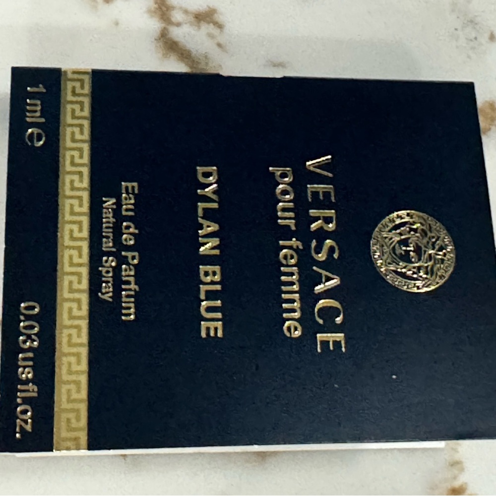 Versace Black and Gold Fragrance Sample